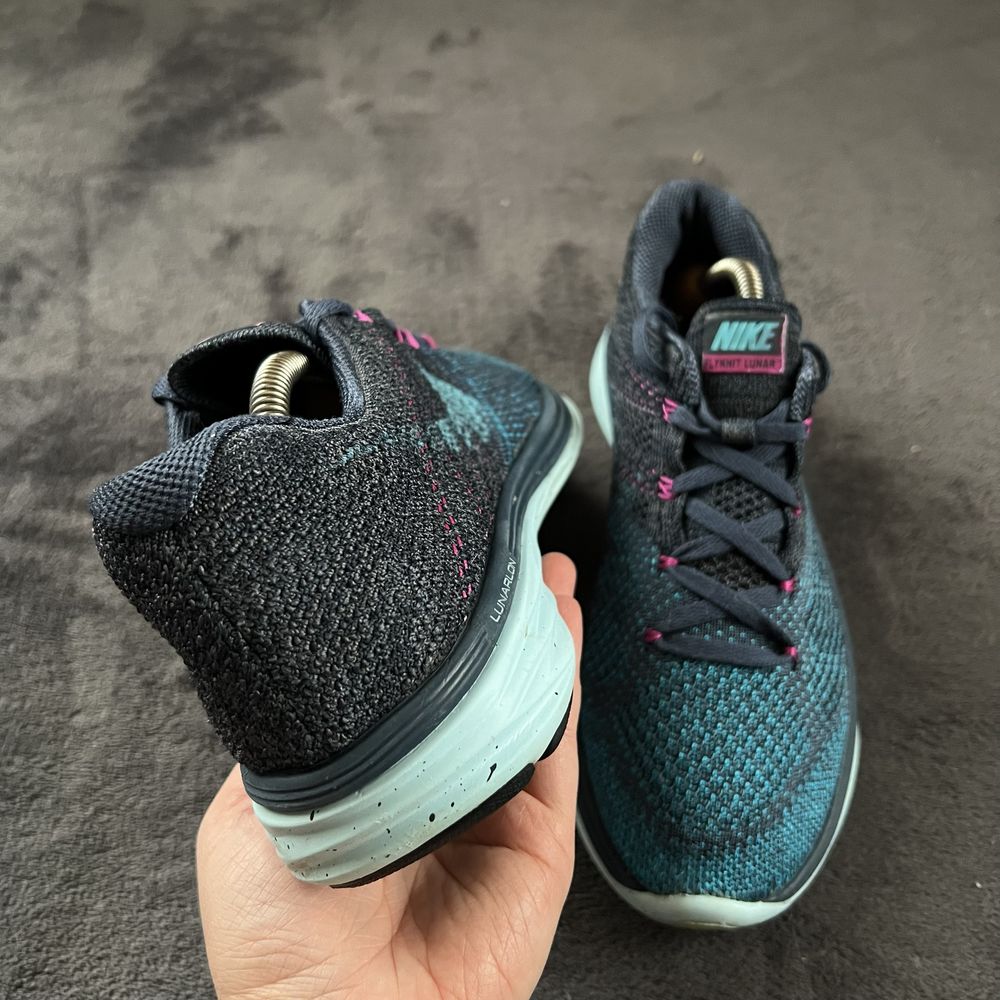 Жіночі кросівки Nike Flycnit lunar 3. P. 39. Ідеал!!!