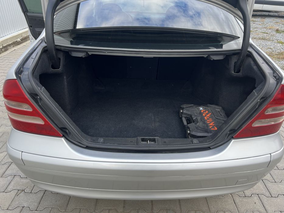 Продам Mersedes-Bens C270