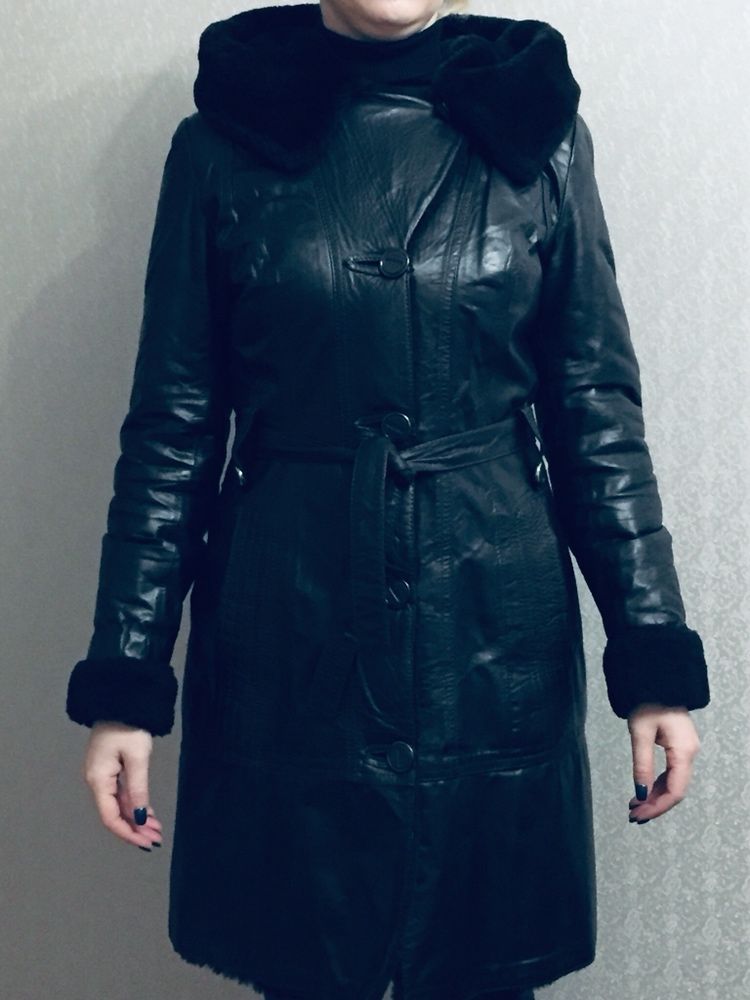 Пальто кожаное