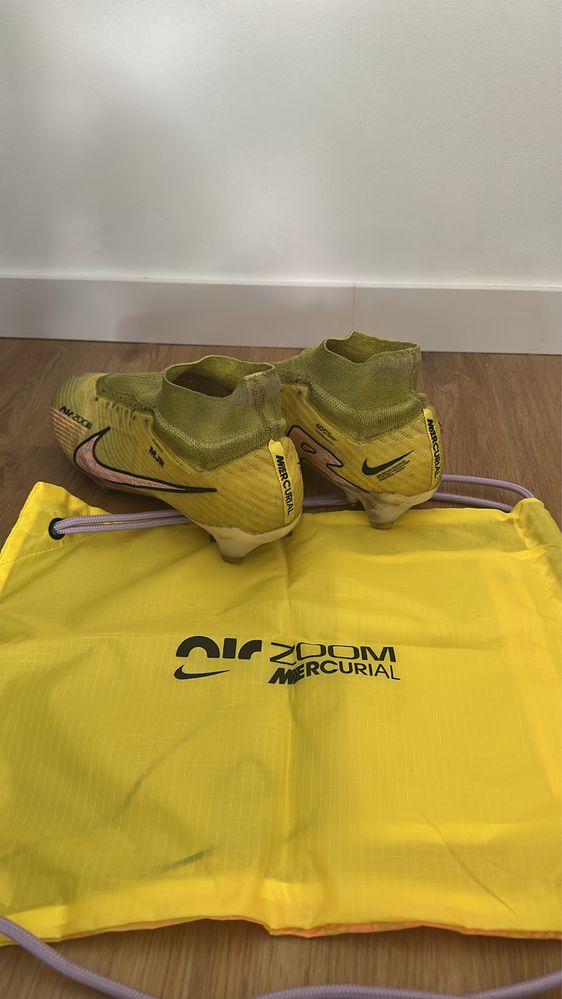 Chuteiras Nike Airzoom Mercurial
