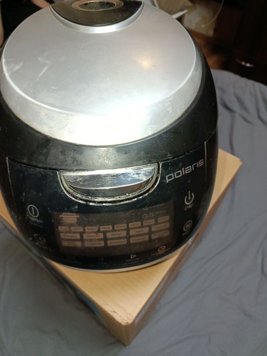 Продаю Мультиварку Полярис