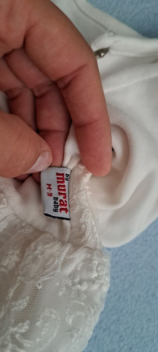 Piękna sukieneczka koronkowa 74