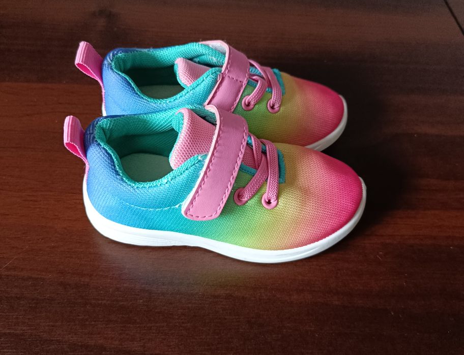 Buty dziecięce roz 24