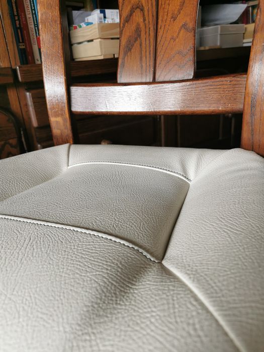 Stare, gabinetowe krzesło holenderskie