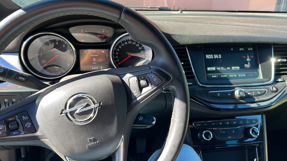 Opel Astra Sports Tourer 1.2 130 cv