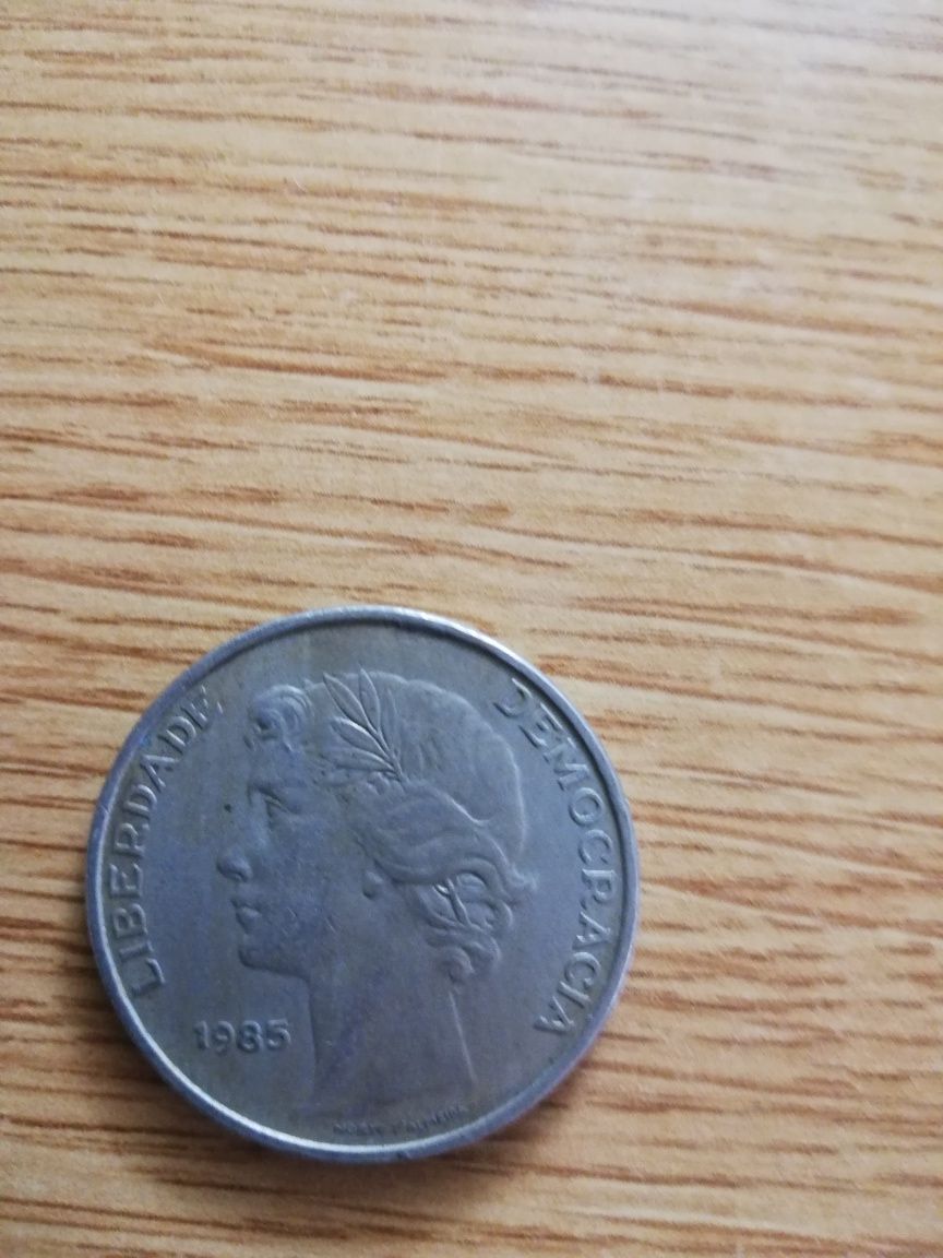 Moeda 25 escudos 1985