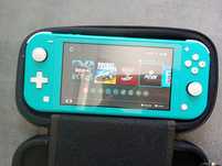 Nintendo swith lite 100,00