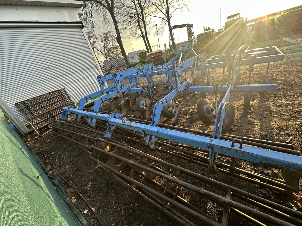 Культиватор  навісний Lemken Thori 8/400