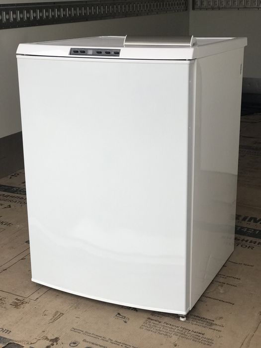 Морозильна камера Aeg, no frost 85см. Нова модель