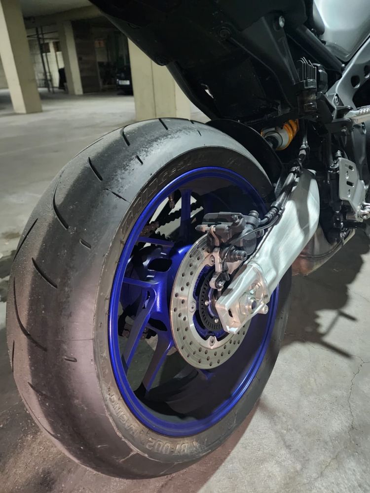 Yamaha MT-09 SP 2022 com apenas 7mil km