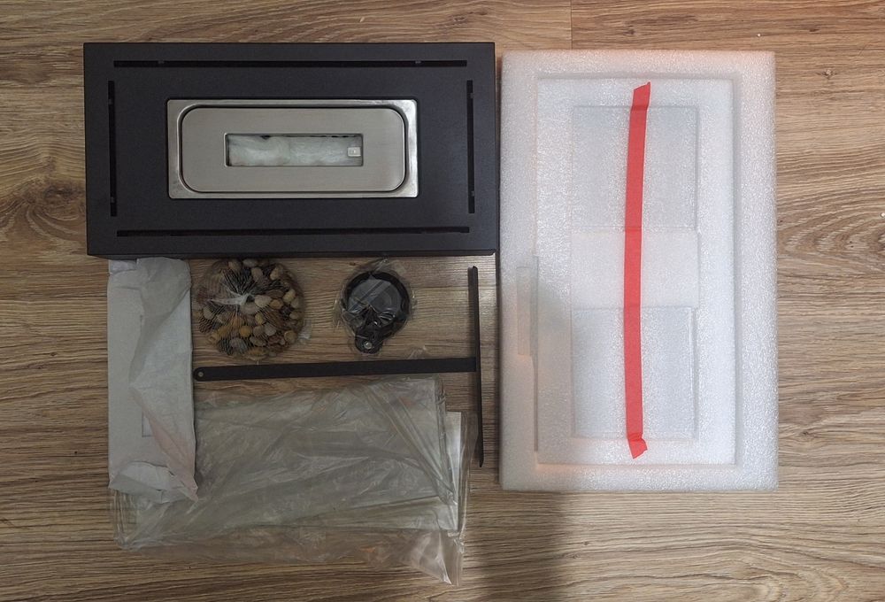 „Elegancki kwadratowy biokominek wolnostojący —, dostawa wlic