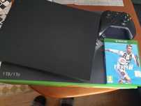 Konsola Xbox One X 1 TB, kolor czarny + Pad, org opakowanie