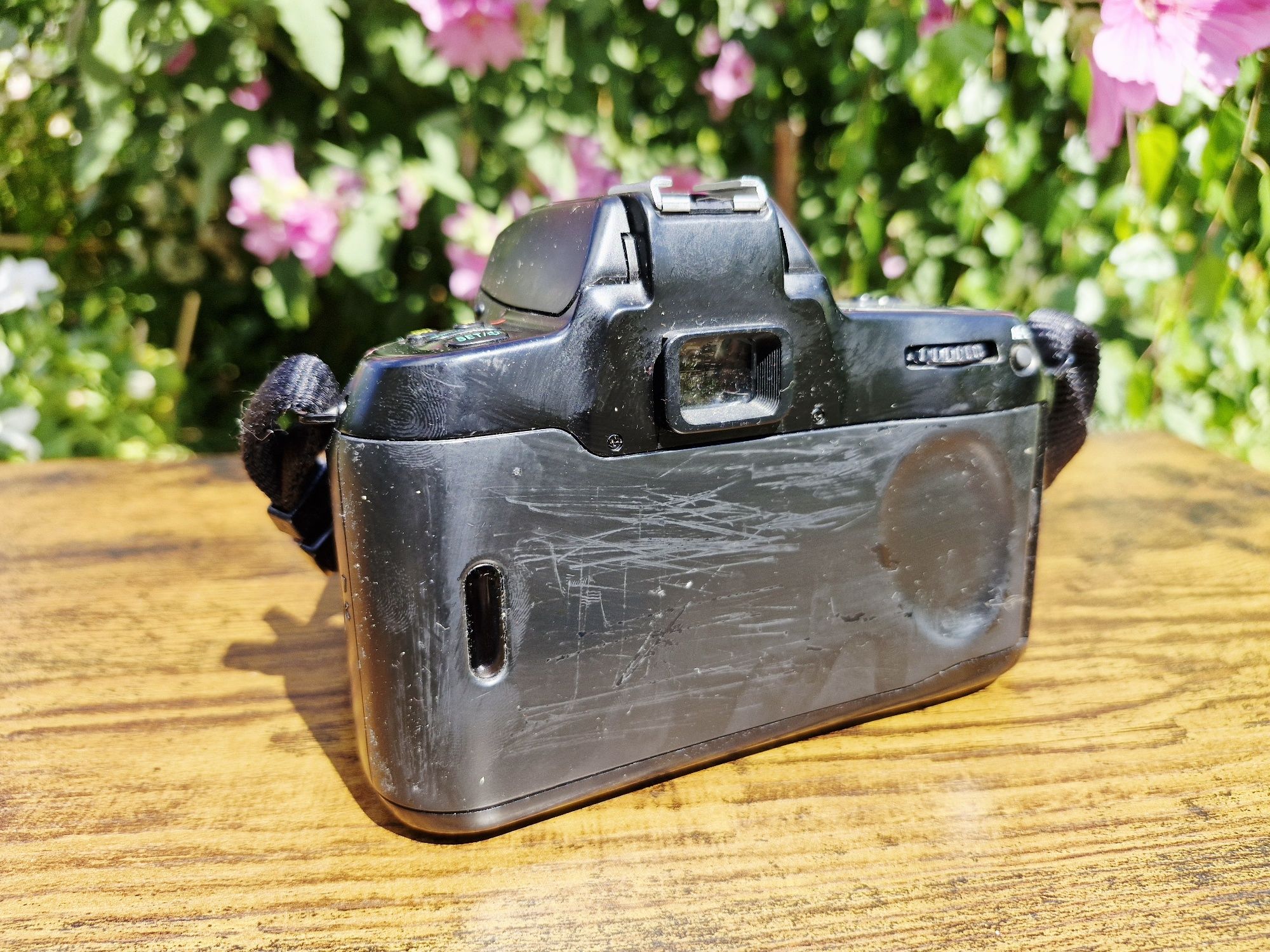 Aparat Fotograficzny Analogowy Nikon F70 Obiektyw Nikon Nikkor AF 28-8
