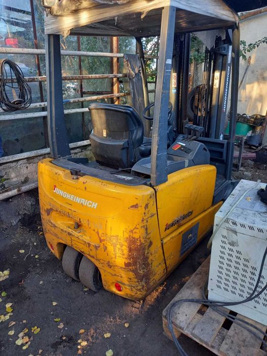 Wózek widłowy elektryczny Jungheinrich EFG-DF 18