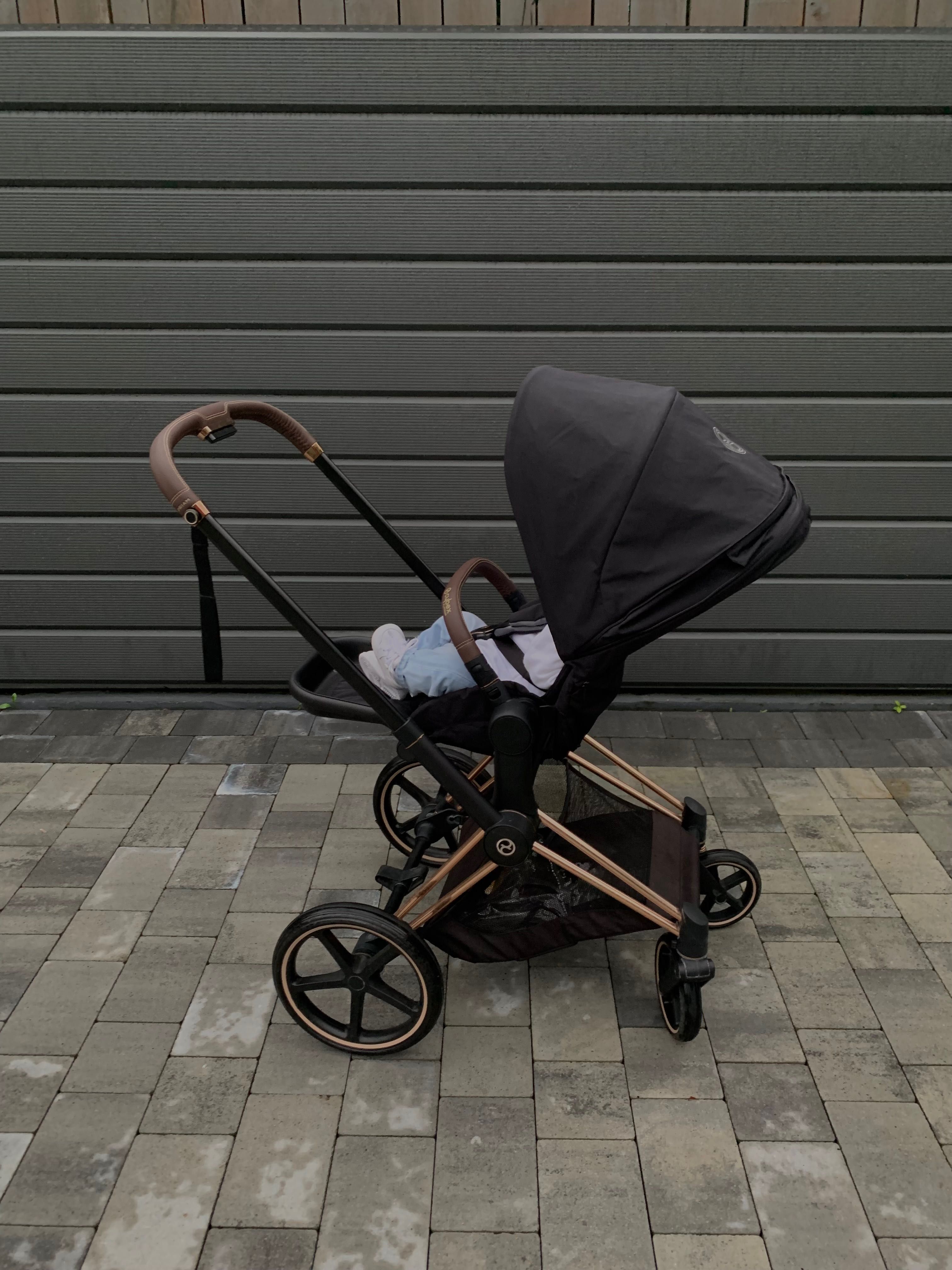 Продаю коляску Cybex Priam rose gold