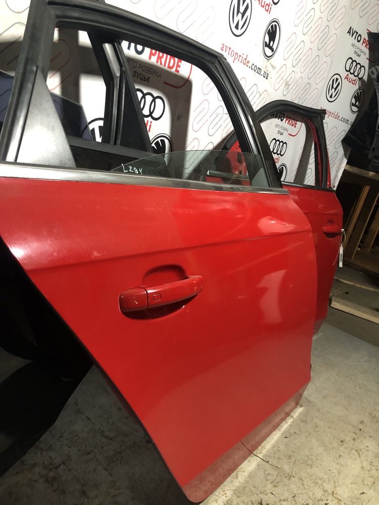 Двери двері дверь Audi A4B8 Ауді а4б8