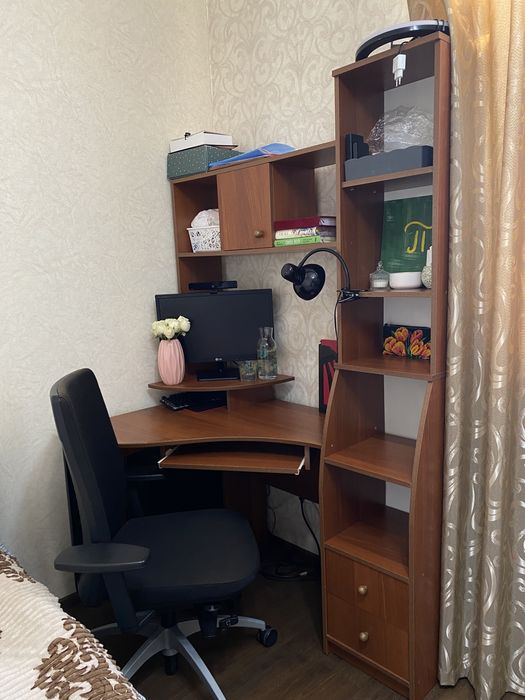 Компютерний, робочий стіл