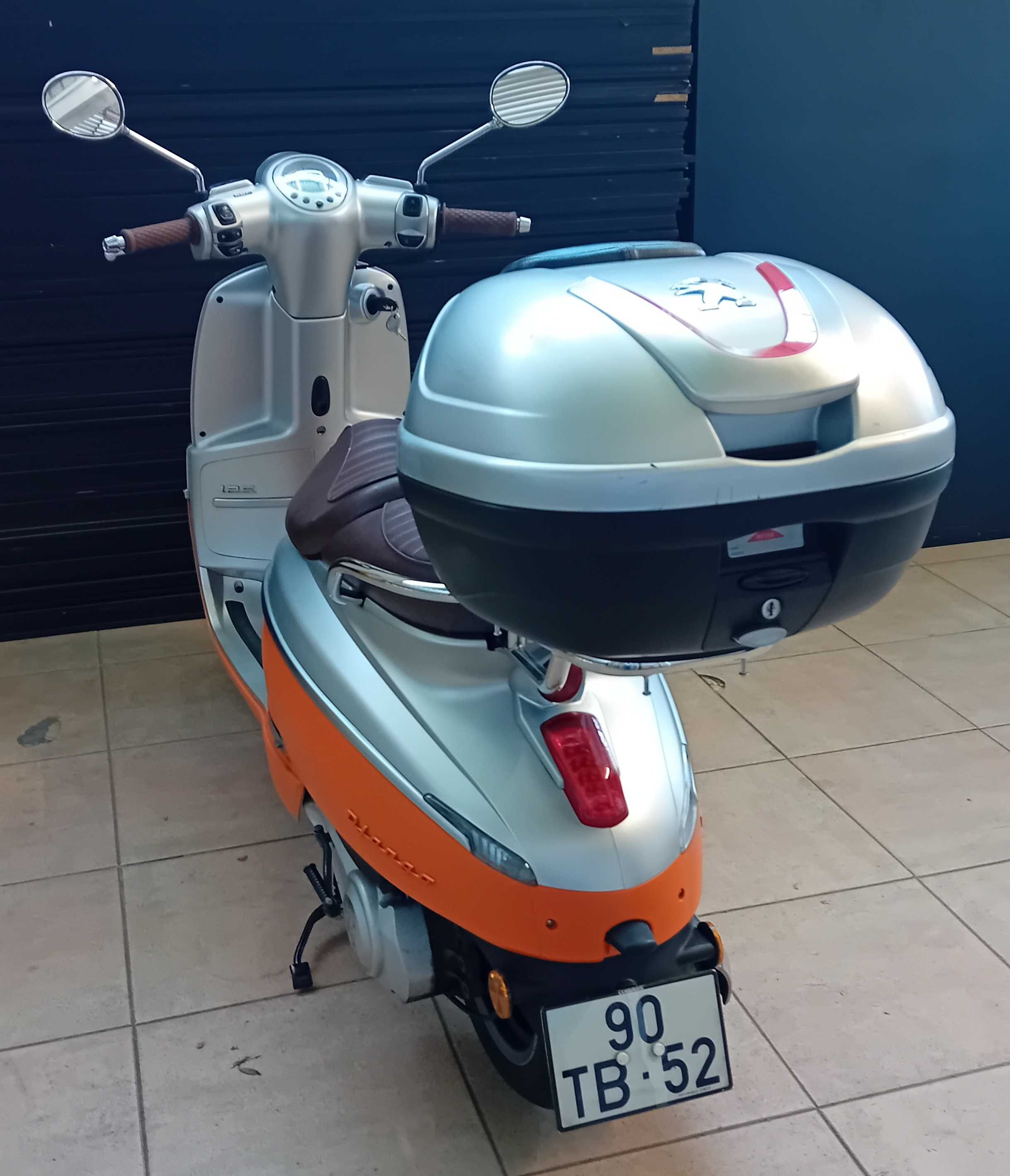 Scooter Peugeot Django 125