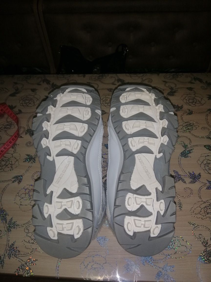 Ботинки женские MERRELL