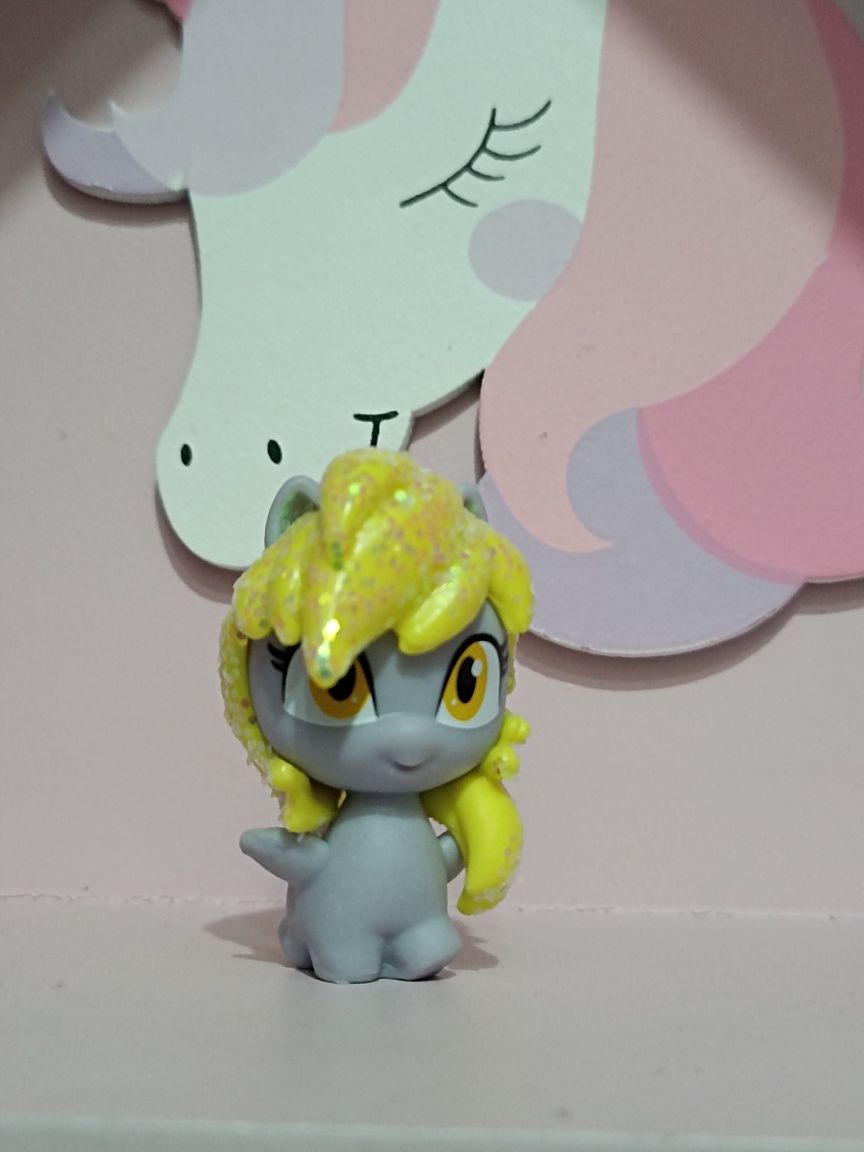 My Little Pony Derpy Hooves glitter G4 Hasbro figurka MLP unikat