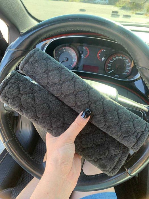 Чехол на ремені безпеки