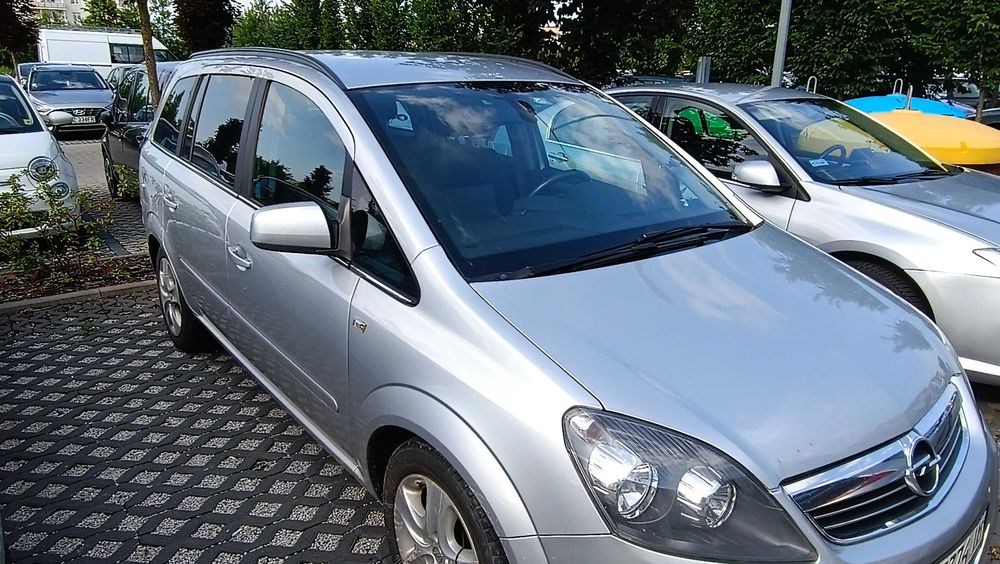 Продам авто зафира