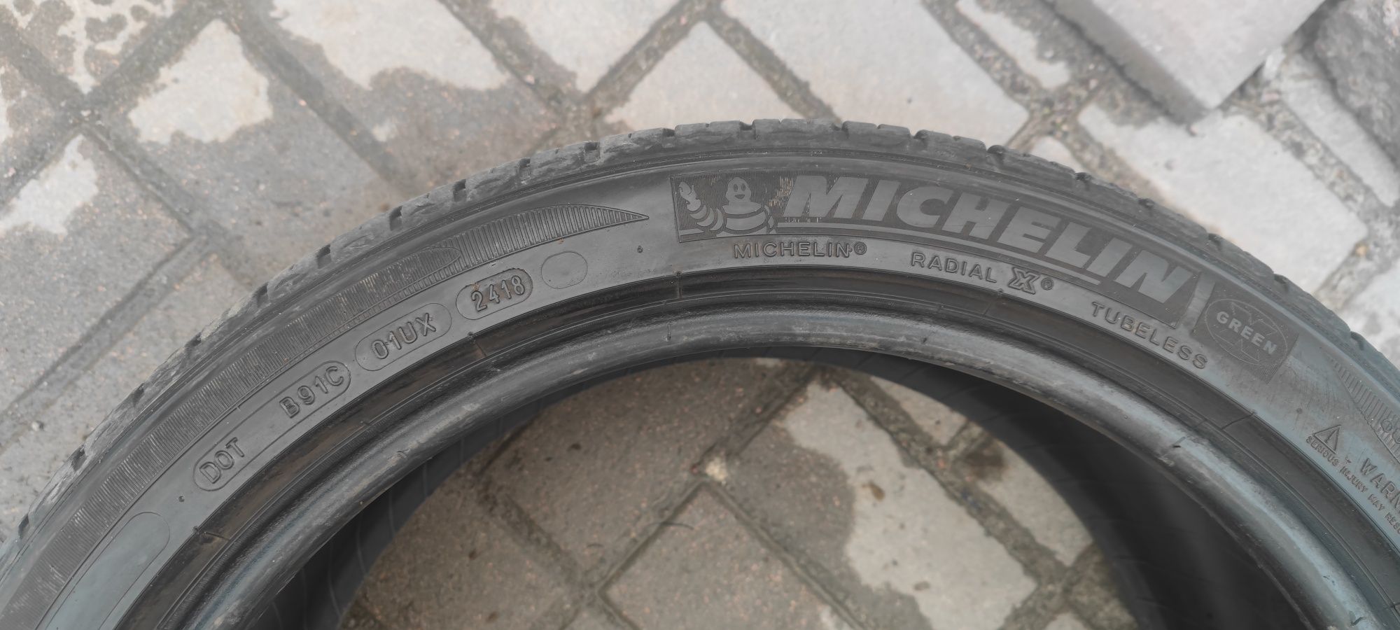 Продам шини Michelin 245 40 19