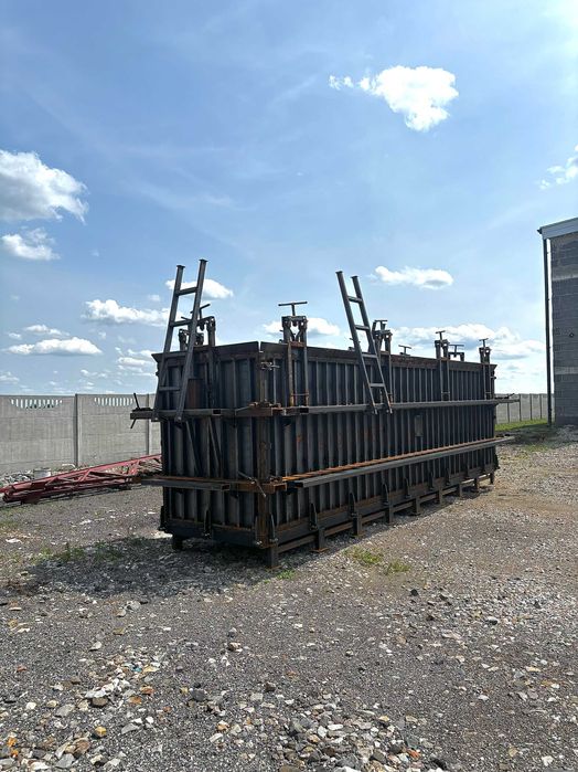 Samowibracyjna forma stalowa, produkcja prefabrykatów, szamba, kanały