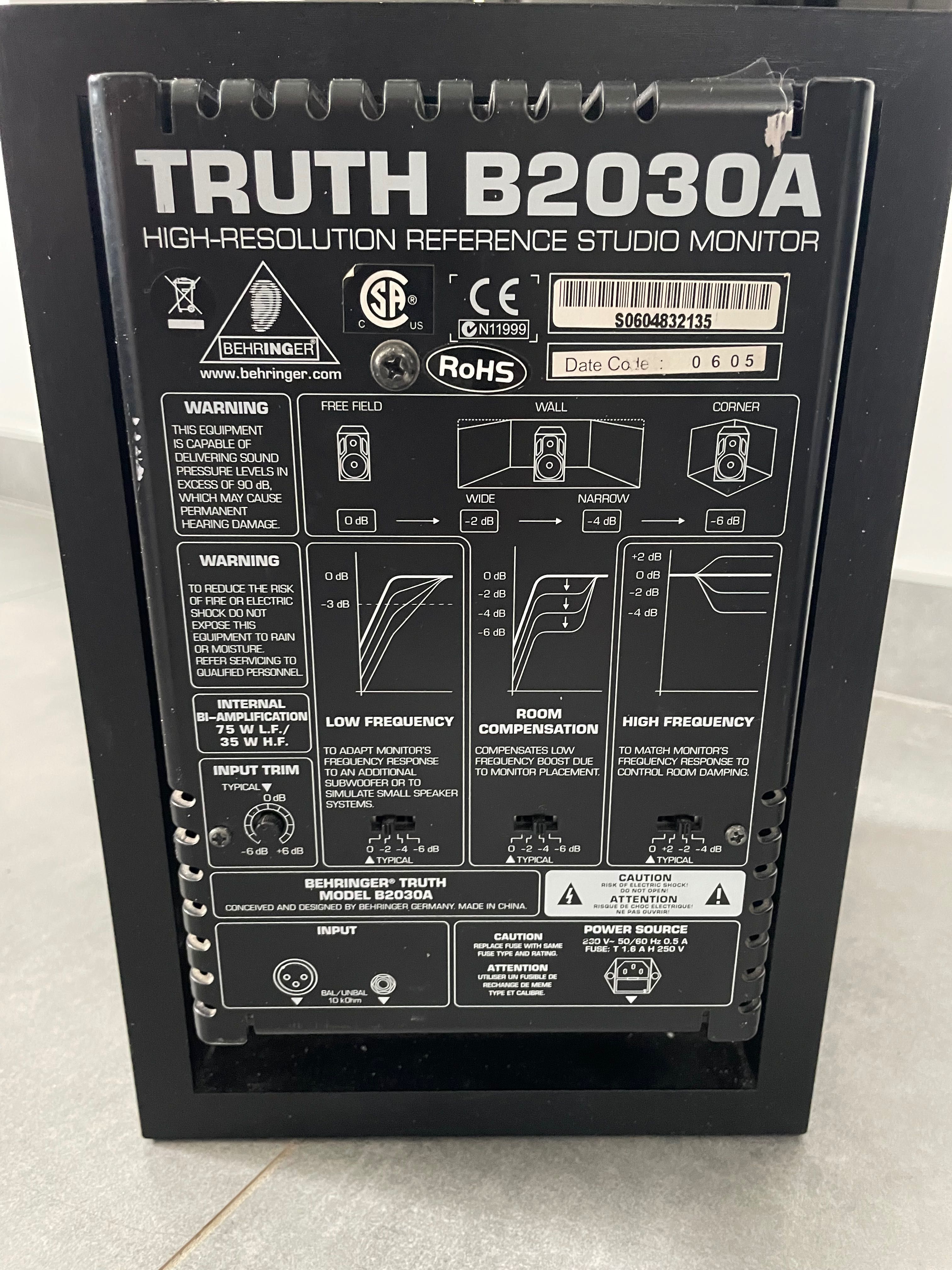 2 x behringer truth b2030a