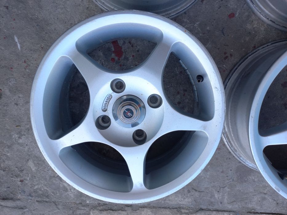 Alufelgi R14 4x114.3 et38 Toyota Nissan