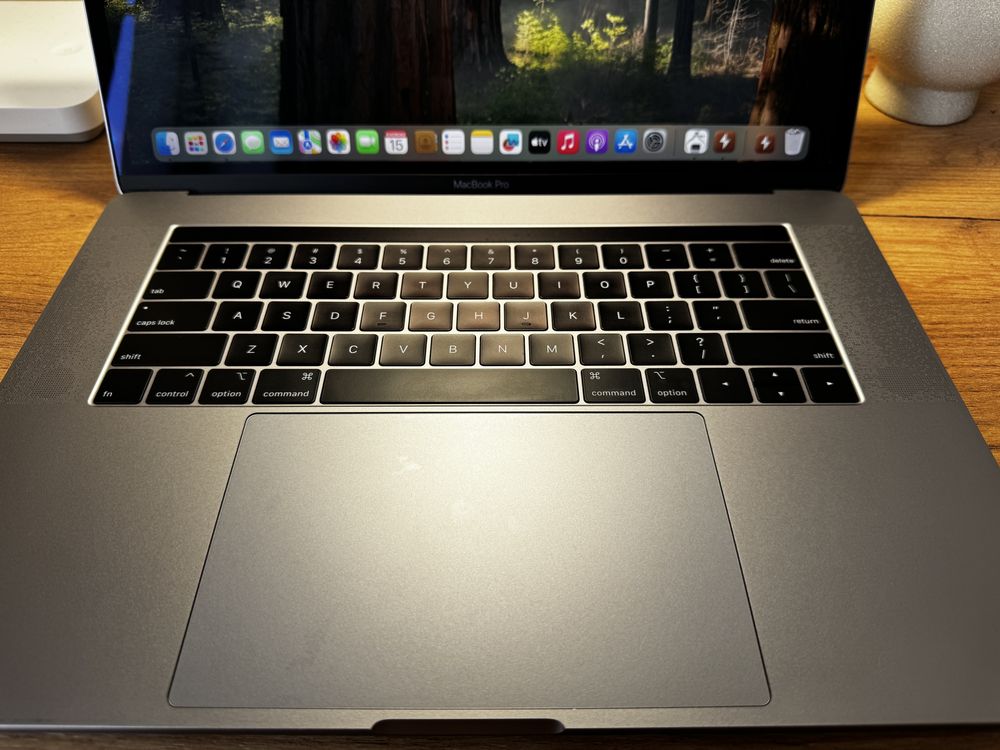 MacBook Pro 15 2019 i9 32Gb 512Gb Radeon Vega 20 4Gb