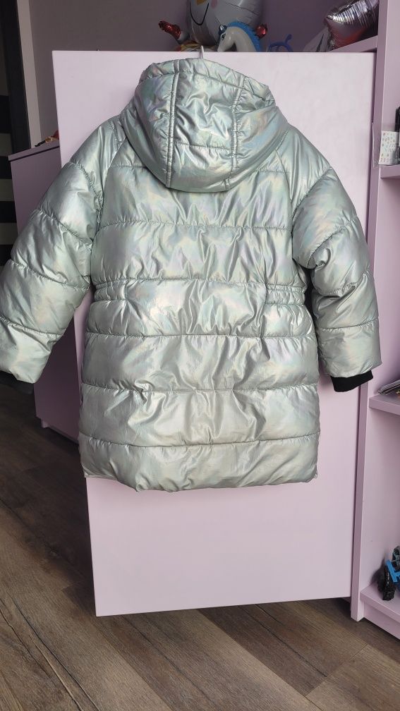 Дитяче зимове пальто з каптуром