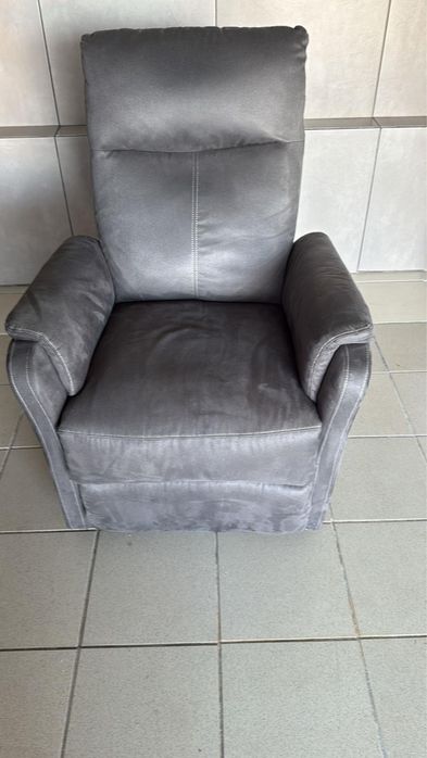 Cadeirão reclinável cinza JYSK
