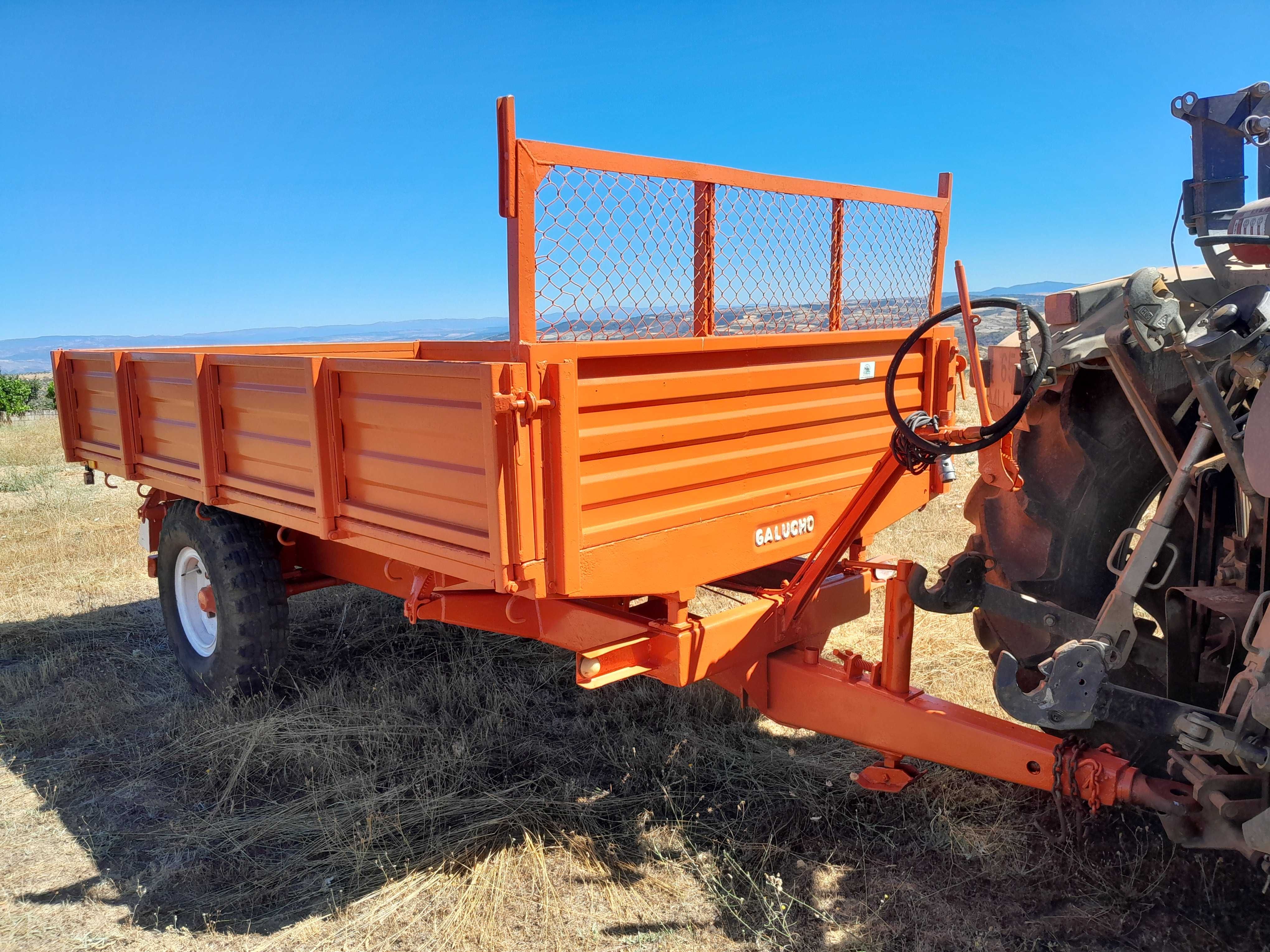 Reboques agrícolas galucho basculantes