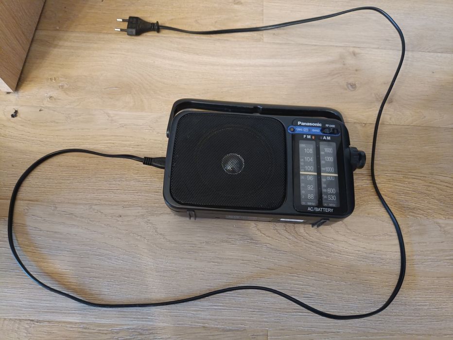 Radio przenośne Panasonic RF-2400