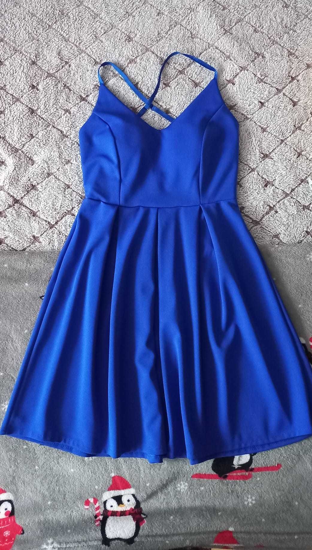 Elegancka krótka sukienka niebieska r.38 nowa