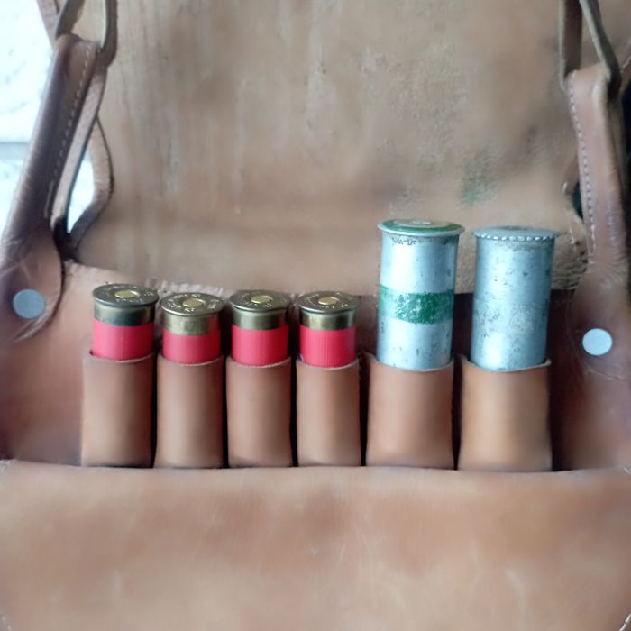Продам Jägertasche(ягдташ)швейцарский кожаный