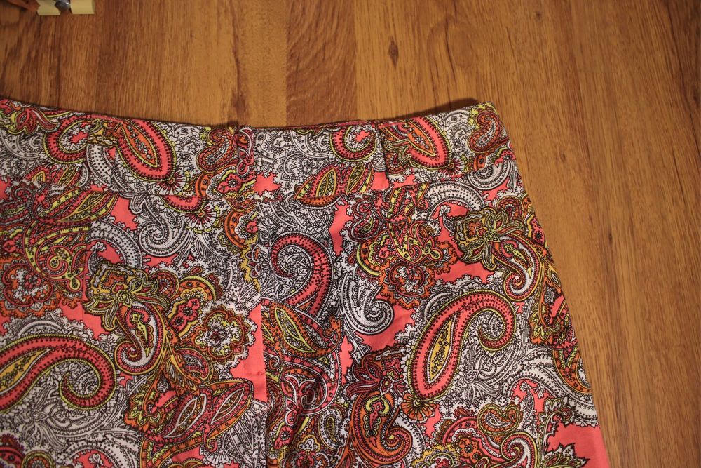 Spodenki H&M r. 42 damskie wielokolor wzór bawełna