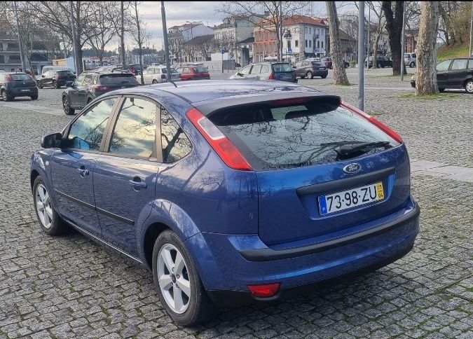Carro Ford Focus 1.4 2005