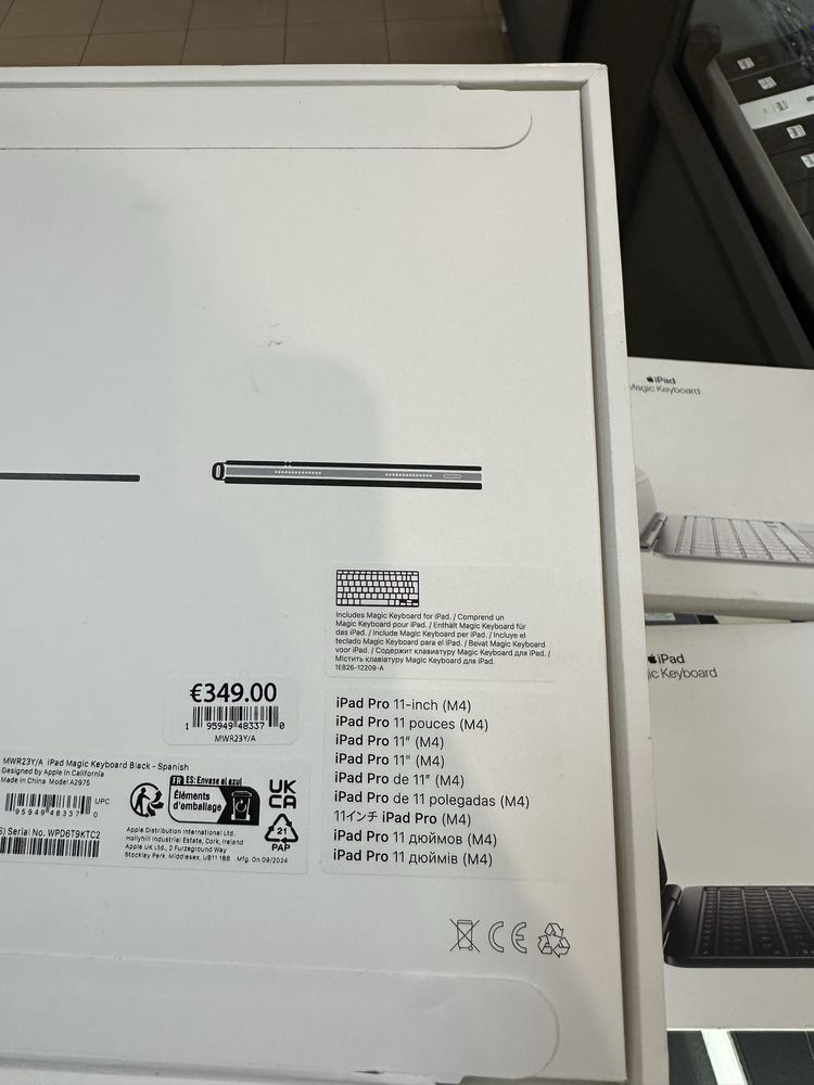 Original Apple iPad Magic Keyboard Black / White  на iPad Pro M4