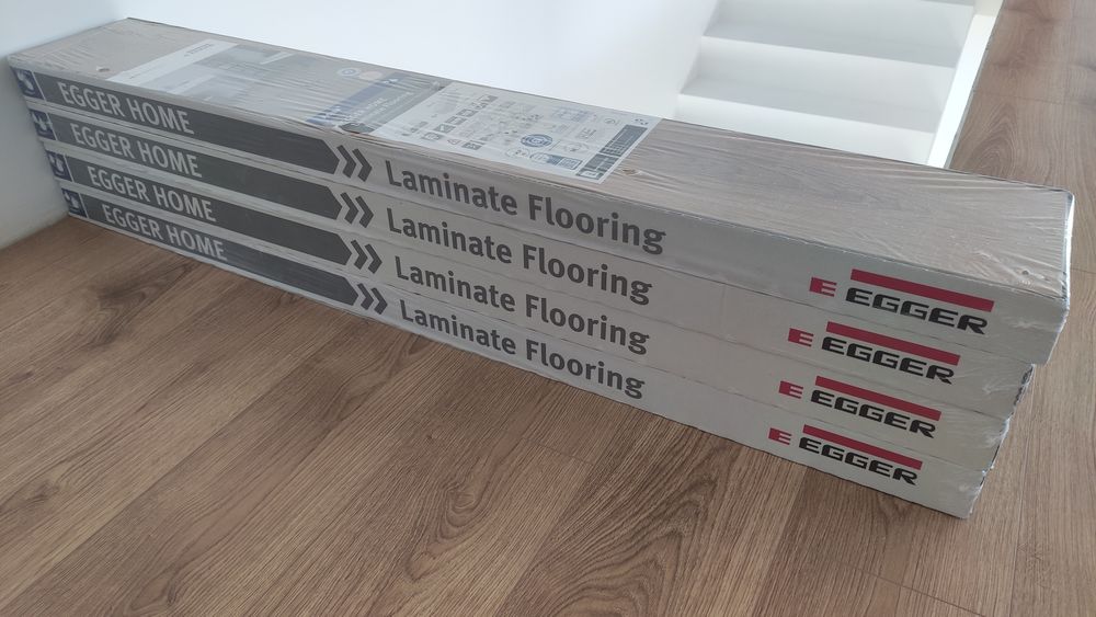 Panele podłogowe Egger Oak Brook Honey Aqua + (ehl103)