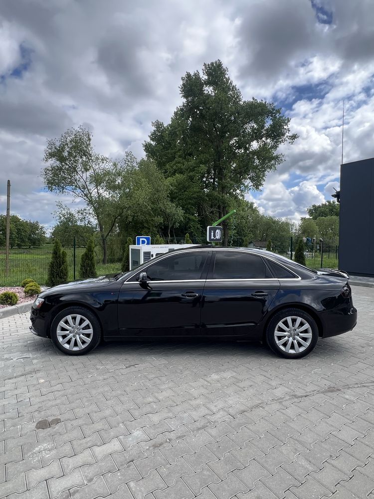 Продам автомобіль Ауді А4 В8 Рейсталінг
