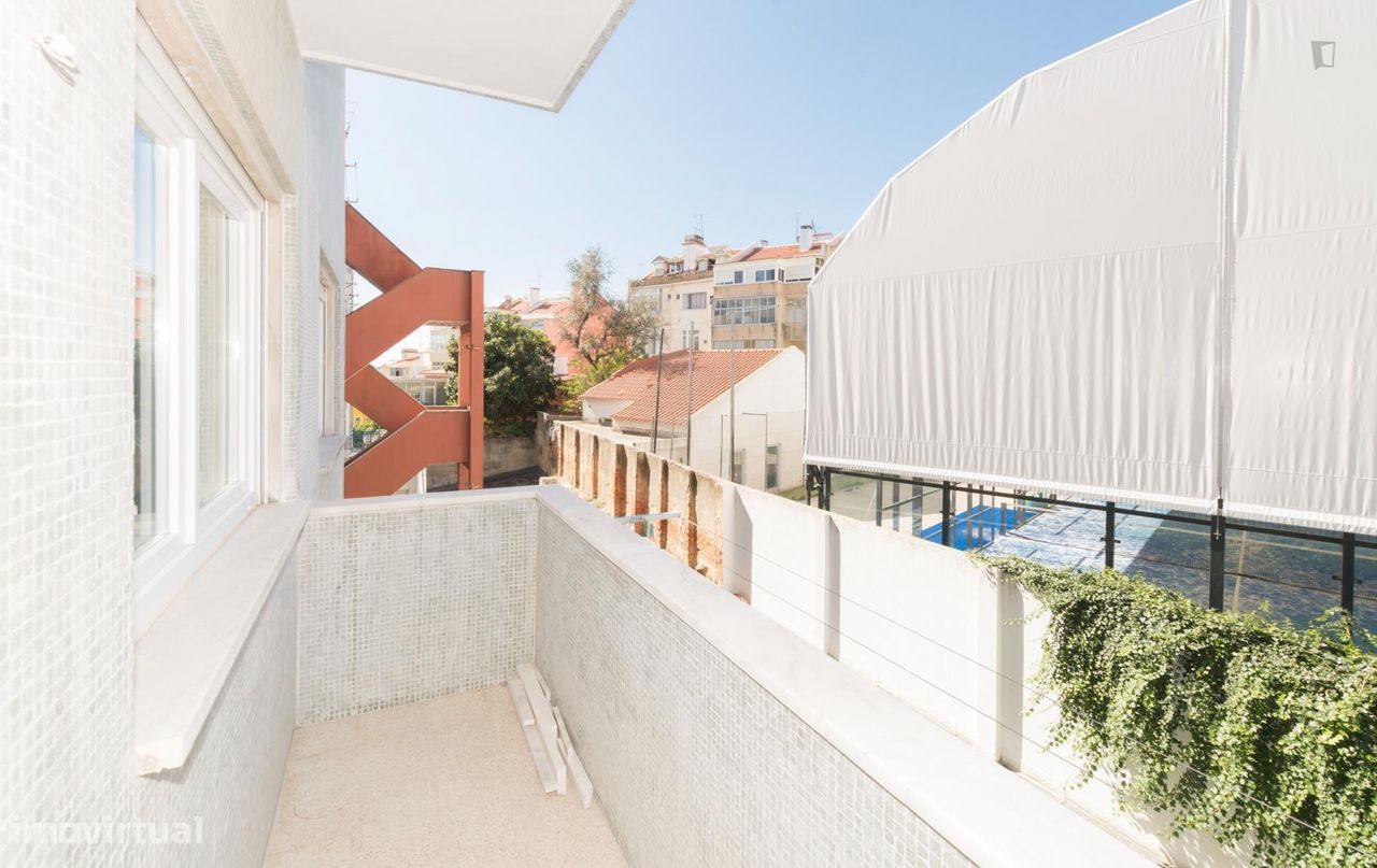 427246 - Quarto com cama de solteiro, com casa...