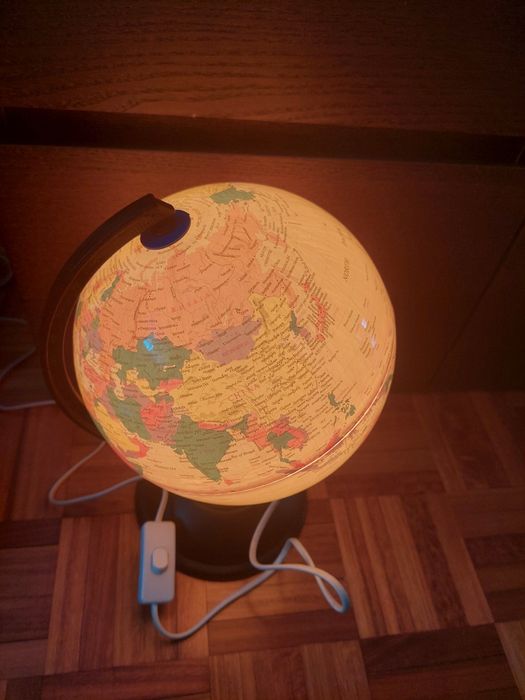 Candeeiro em Globo