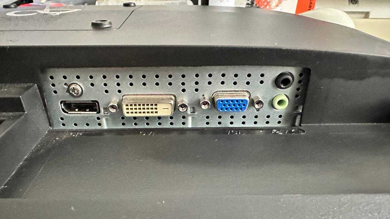 Монітор 24" Fujitsu E24-8 TS Pro DP/DVI/VGA FullHD IPS уцінка