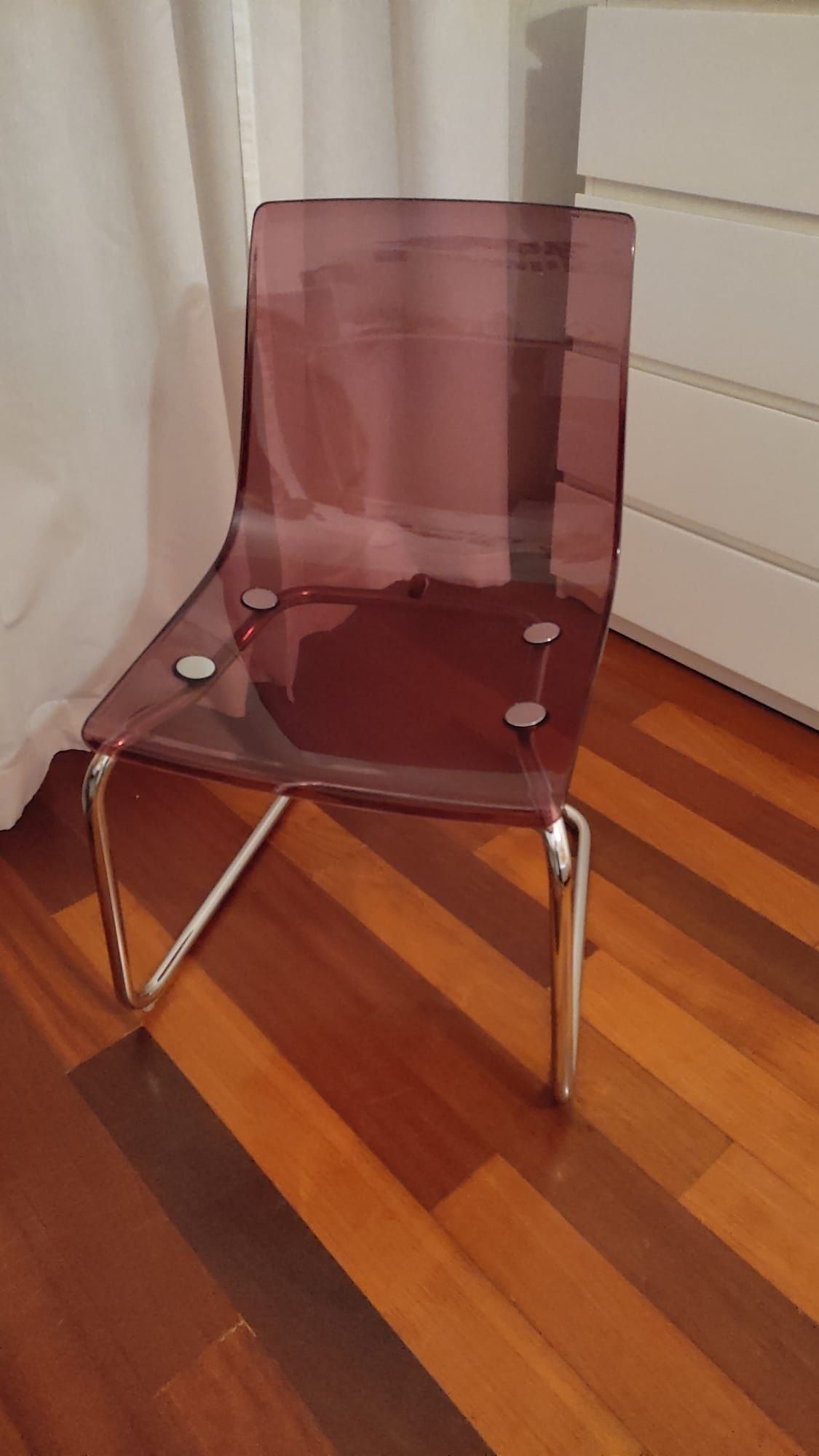 Cadeira do IKEA  cor beringela