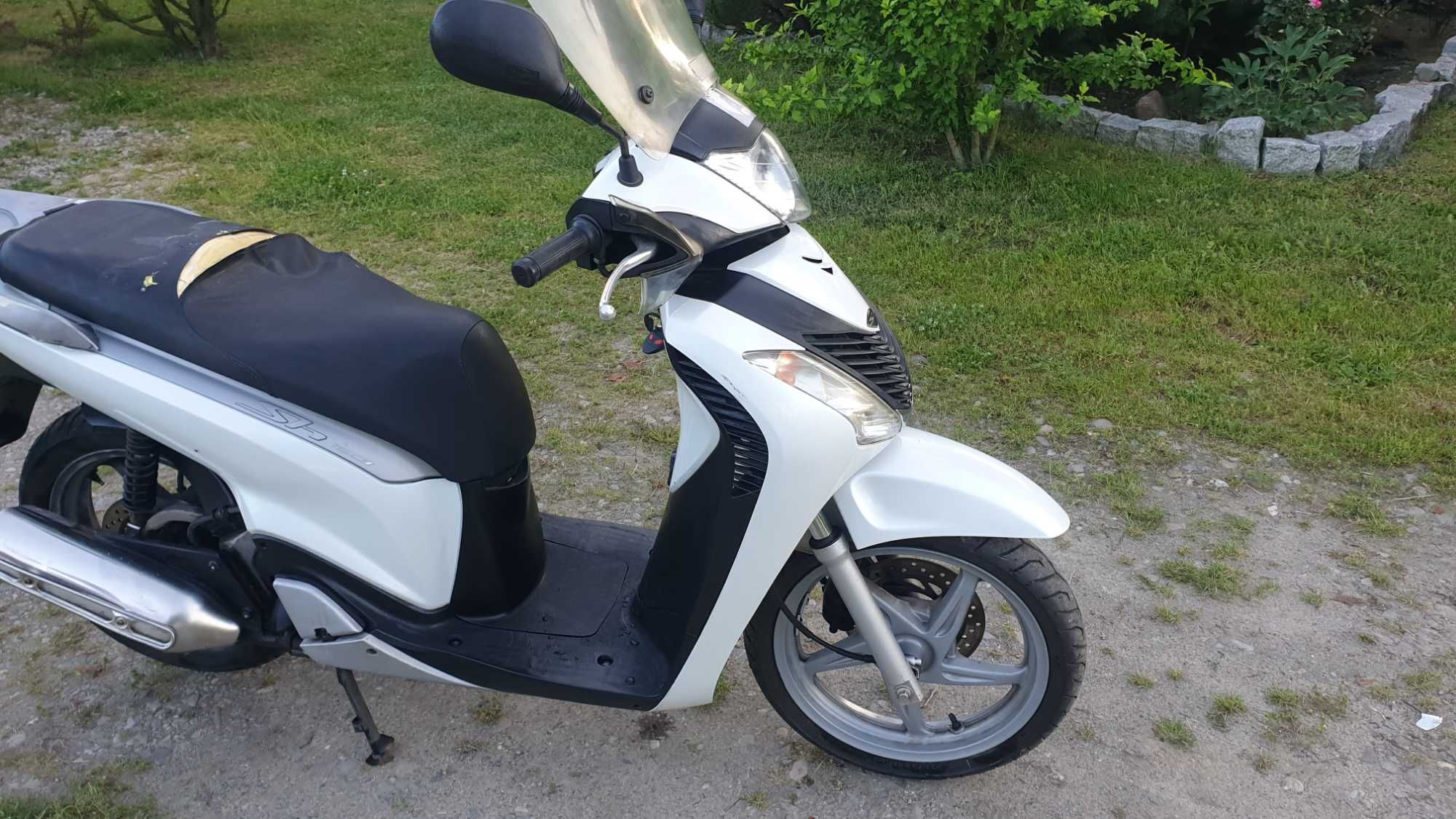 Honda SH 150 biala ,Honda Sh 150 czarna