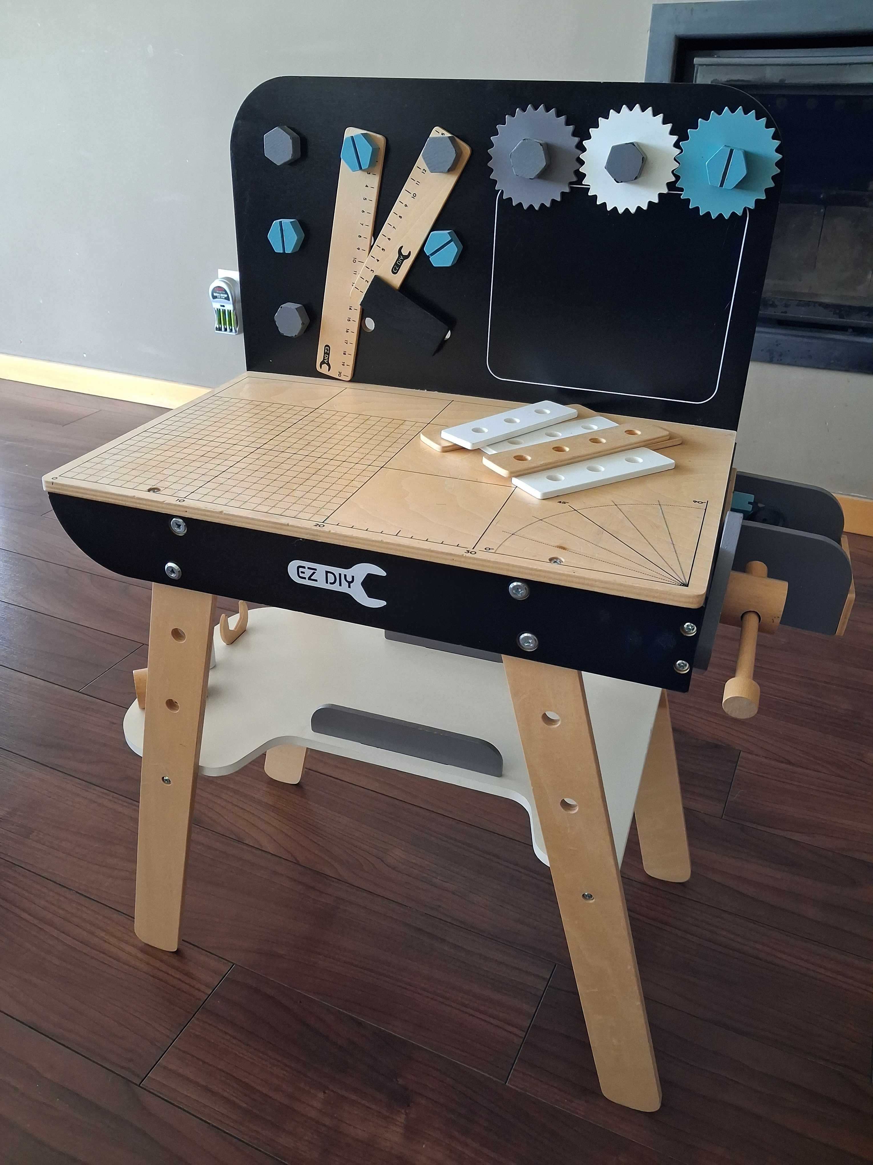 Brinquedo bancada de bricolagem em madeira Vertbaudet