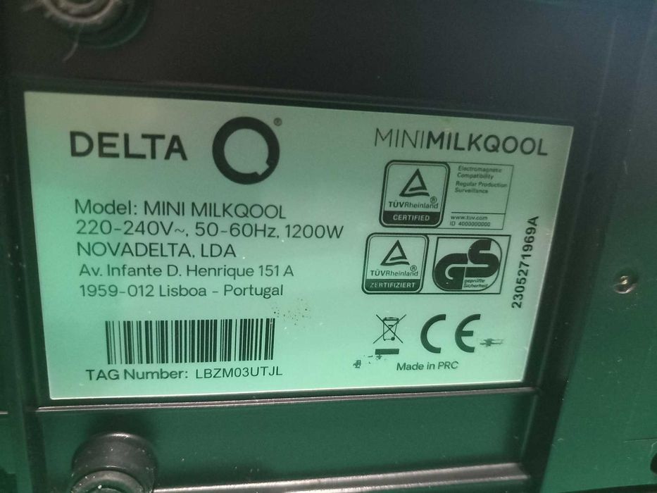 Máquina de Café Delta Mini MilkQool Preto