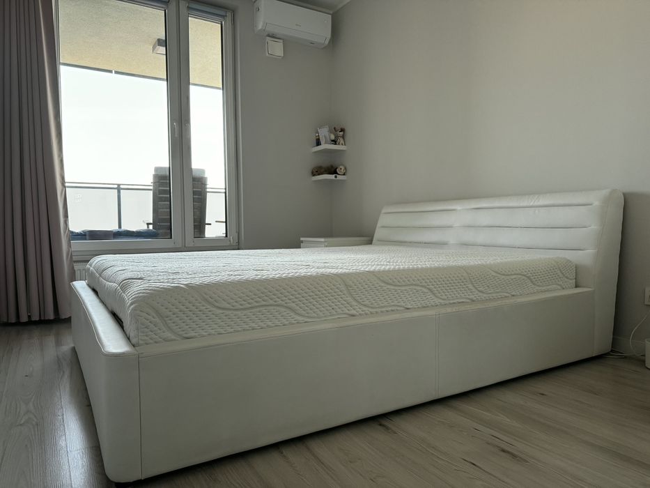 Łóżko tapicerowane –  160x200, z pojemnikiem